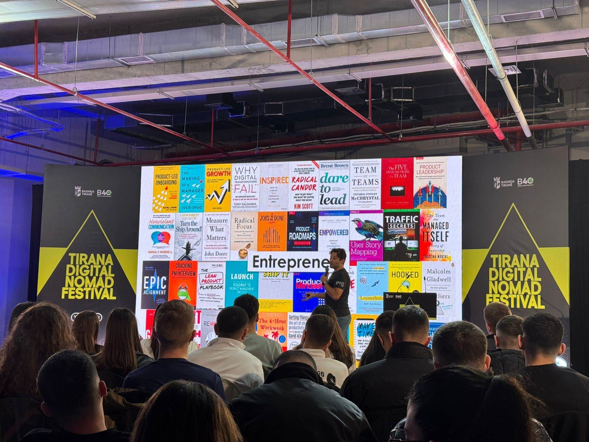 A full audience watching Daniel Duma at Tirana Digital Nomad Festival